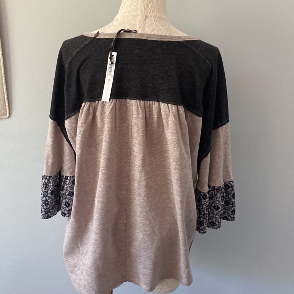 Perfect Top! - Picture 5 of 9